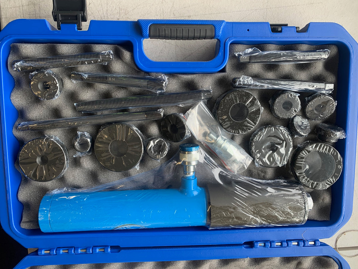 HCB-C1181 - SPRING PIN METAL BUSH REMOVAL